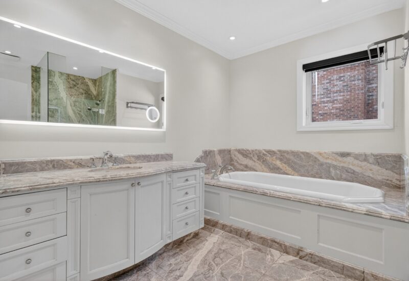 10 Rue Applewood  Hampstead (Montréal)