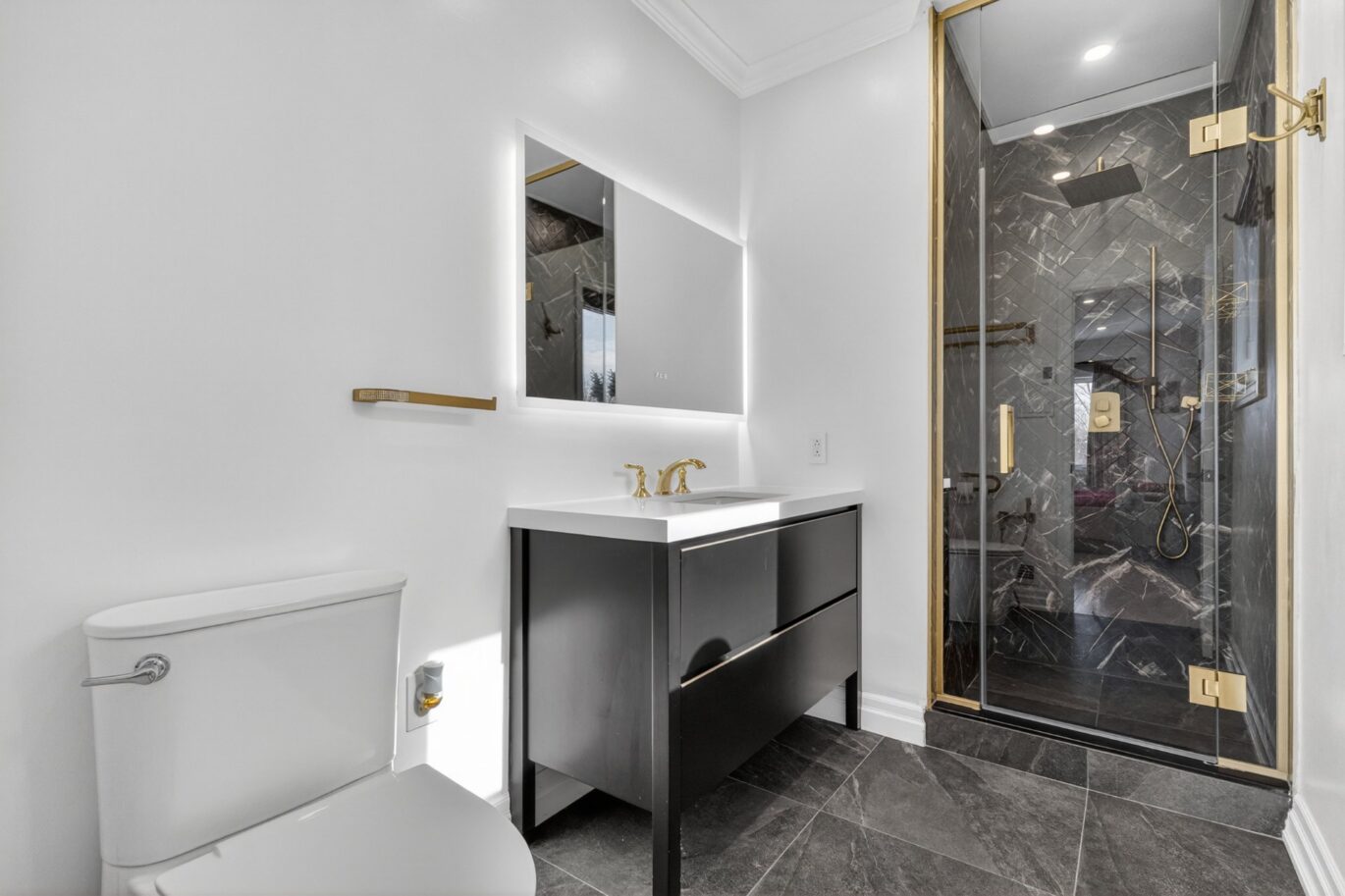 10 Rue Applewood  Hampstead (Montréal)