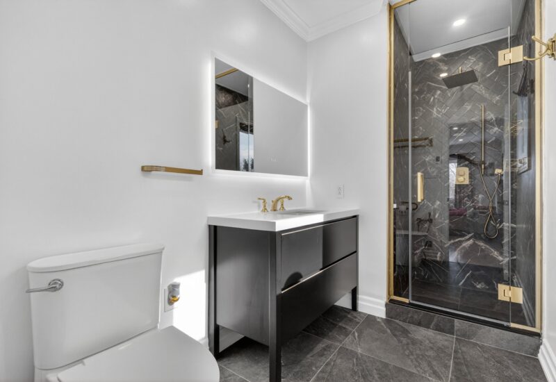 10 Rue Applewood  Hampstead (Montréal)