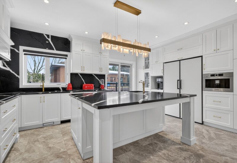 10 Rue Applewood  Hampstead (Montréal)