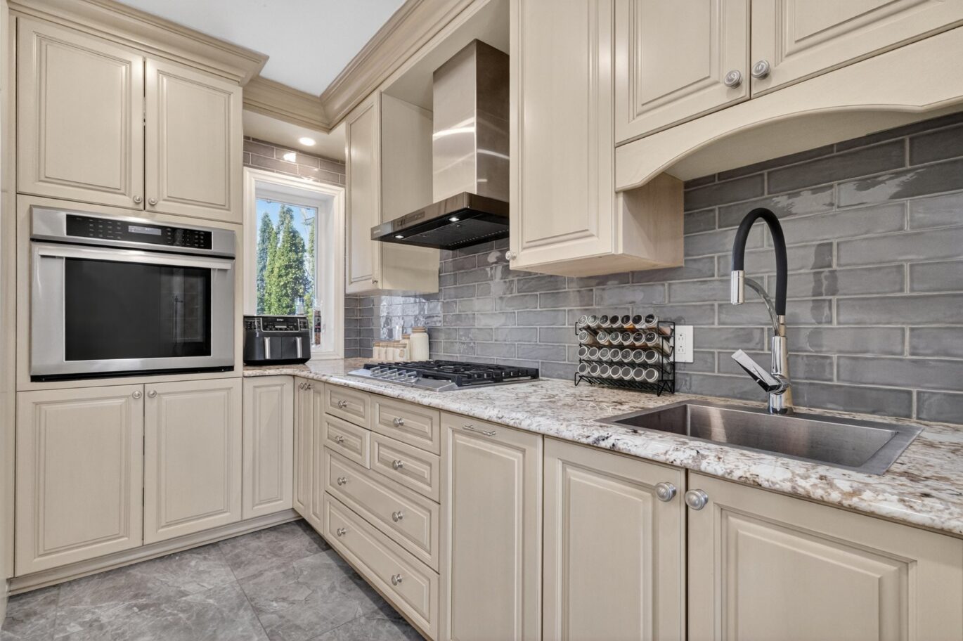 10 Rue Applewood  Hampstead (Montréal)