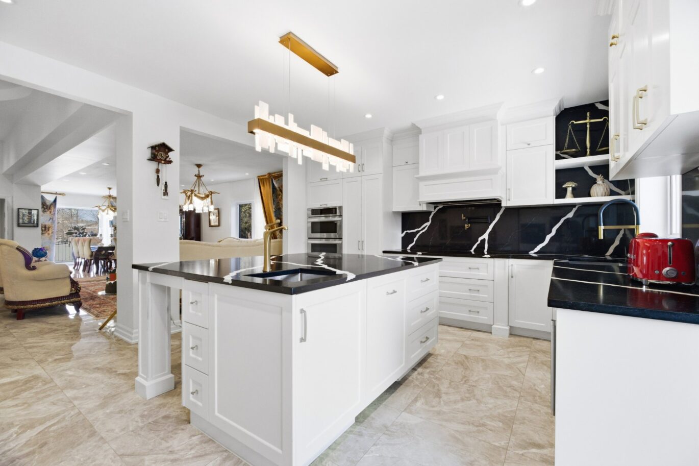 10 Rue Applewood  Hampstead (Montréal)