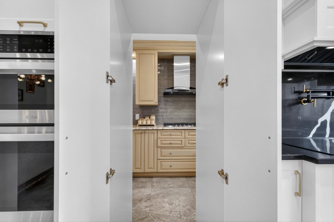 10 Rue Applewood  Hampstead (Montréal)