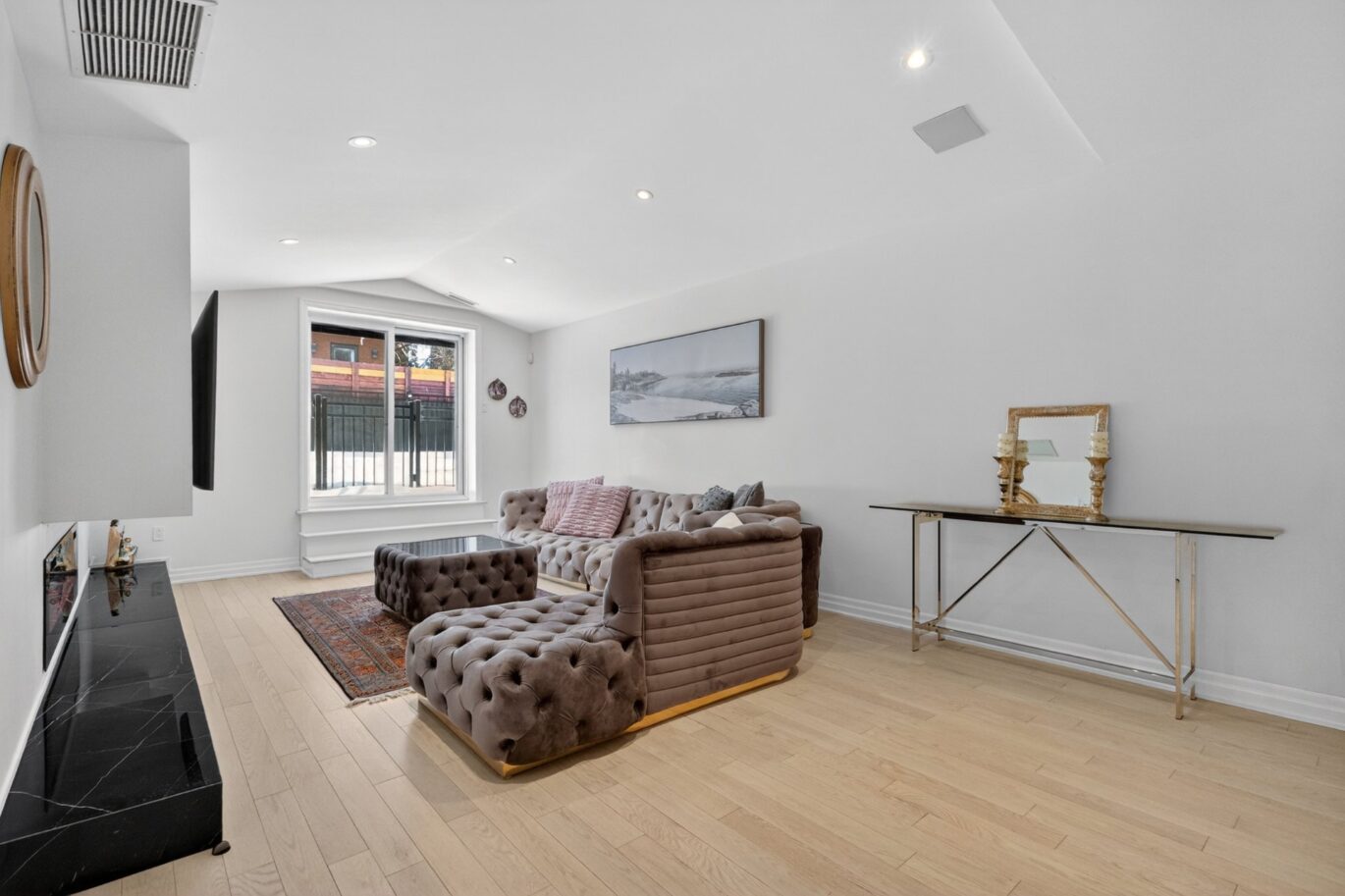 10 Rue Applewood  Hampstead (Montréal)