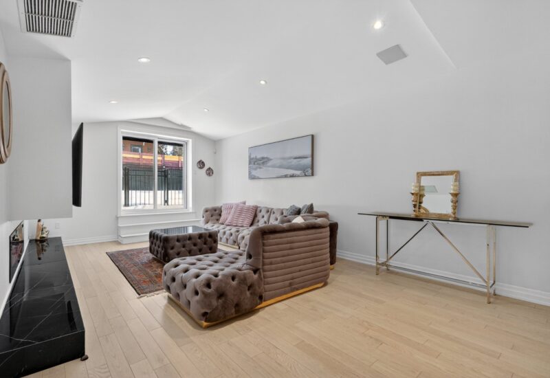 10 Rue Applewood  Hampstead (Montréal)