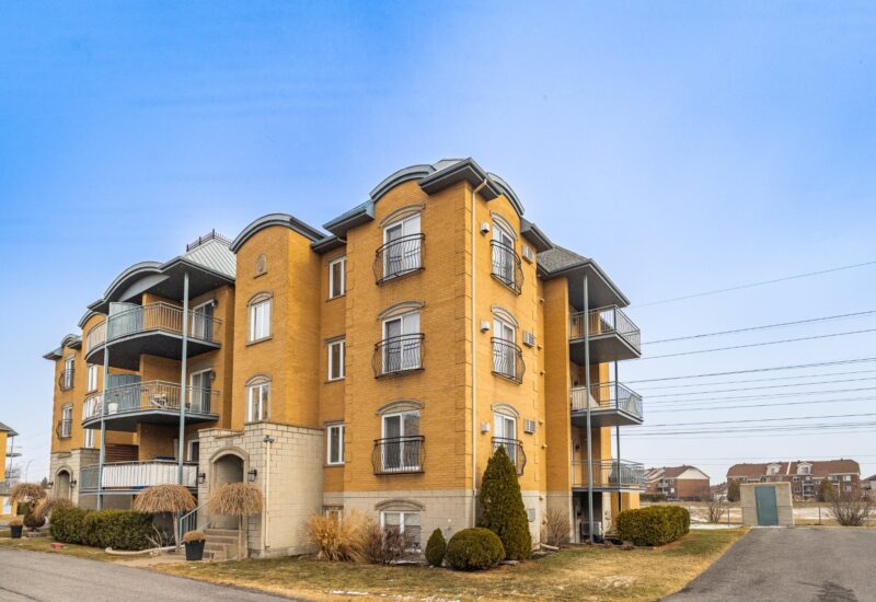 4305 Av. Colomb #201  Brossard (Montérégie)