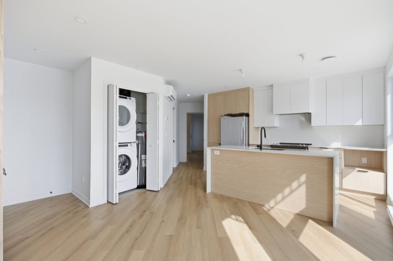 6793 Boul. De La Vérendrye  Montréal (Le Sud-Ouest) (Montréal)