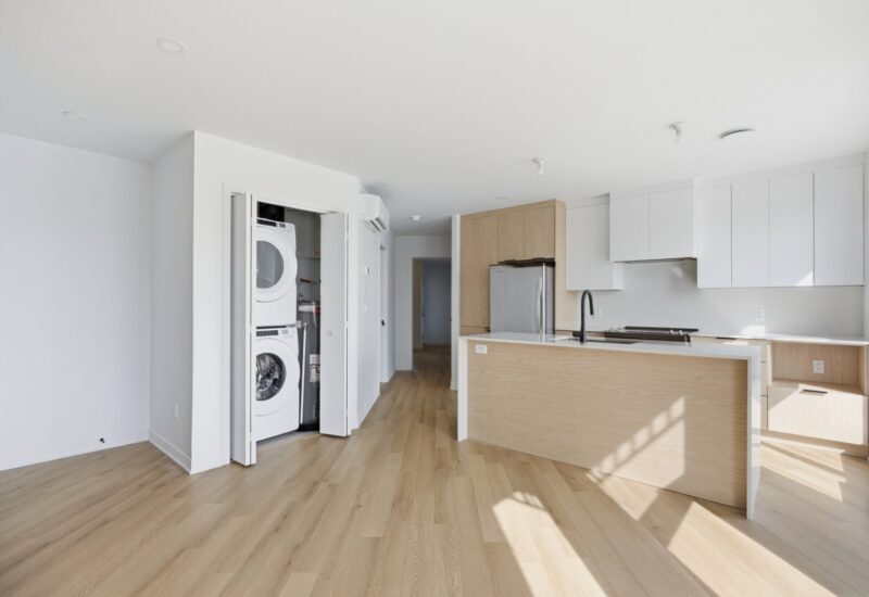 6793 Boul. De La Vérendrye  Montréal (Le Sud-Ouest) (Montréal)