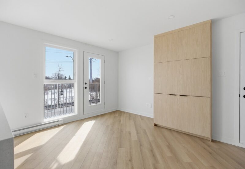 6793 Boul. De La Vérendrye  Montréal (Le Sud-Ouest) (Montréal)