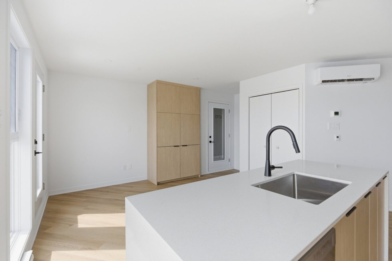 6793 Boul. De La Vérendrye  Montréal (Le Sud-Ouest) (Montréal)