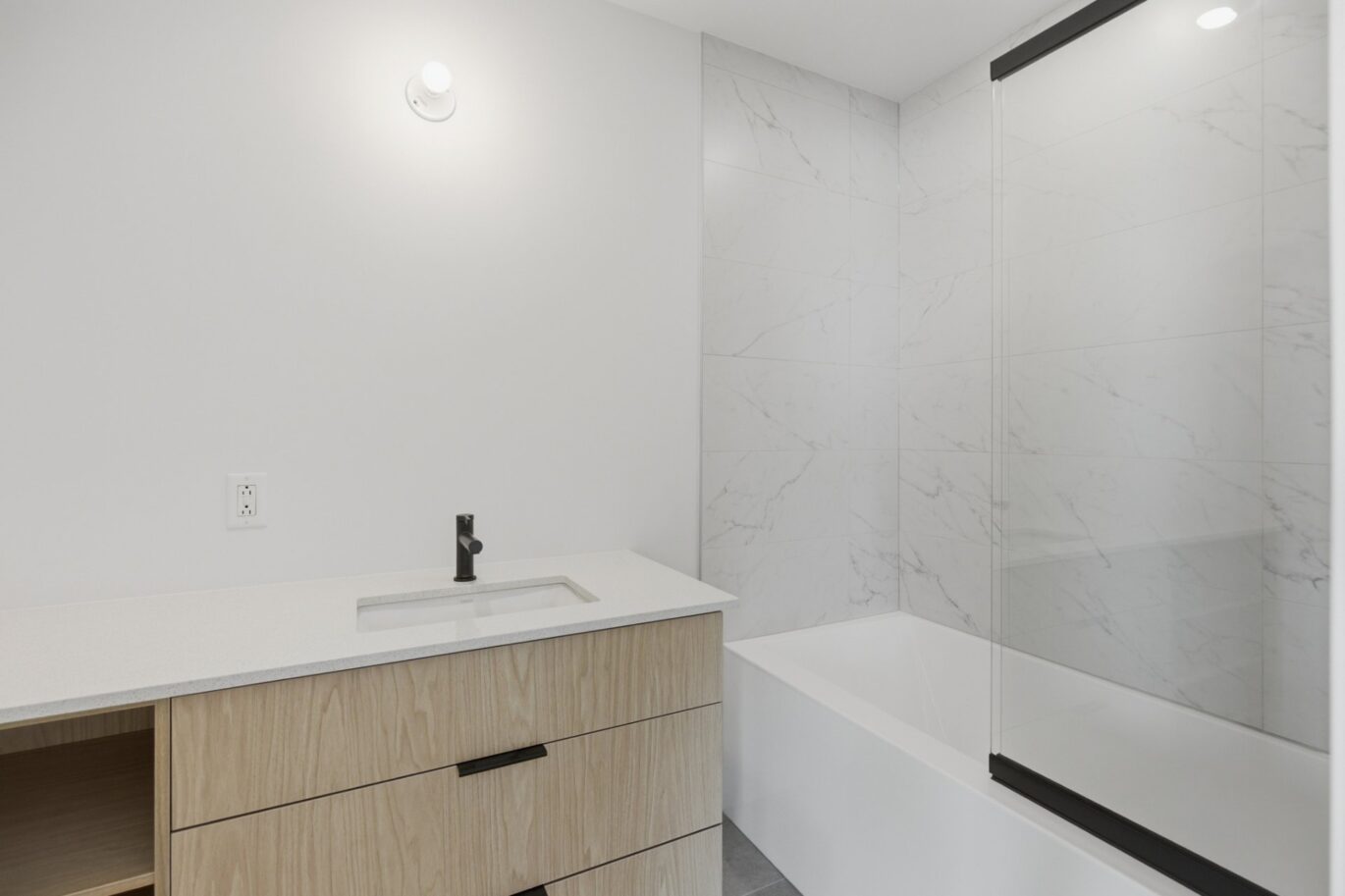 6793 Boul. De La Vérendrye  Montréal (Le Sud-Ouest) (Montréal)