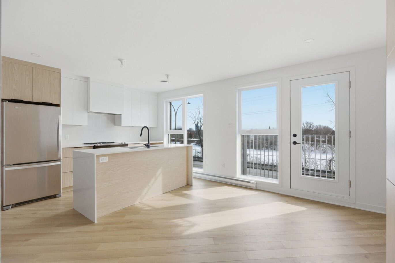 6793 Boul. De La Vérendrye  Montréal (Le Sud-Ouest) (Montréal)