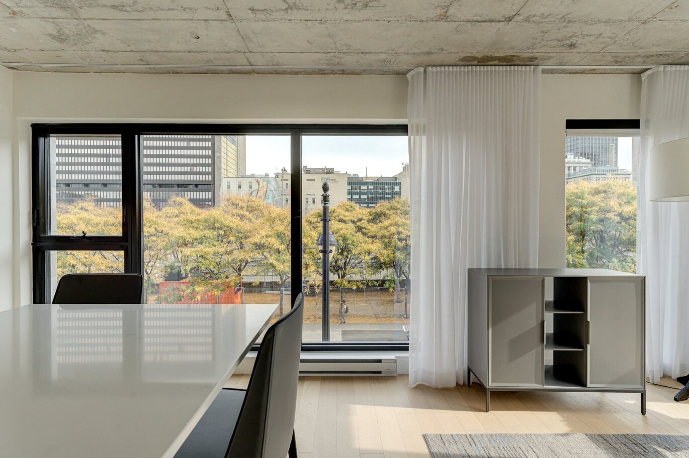 1 Av. Viger O. #306  Montréal (Ville-Marie) (Montréal)