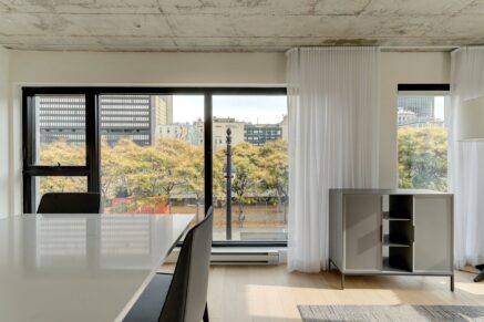 1 Av. Viger O. #306  Montréal (Ville-Marie) (Montréal)