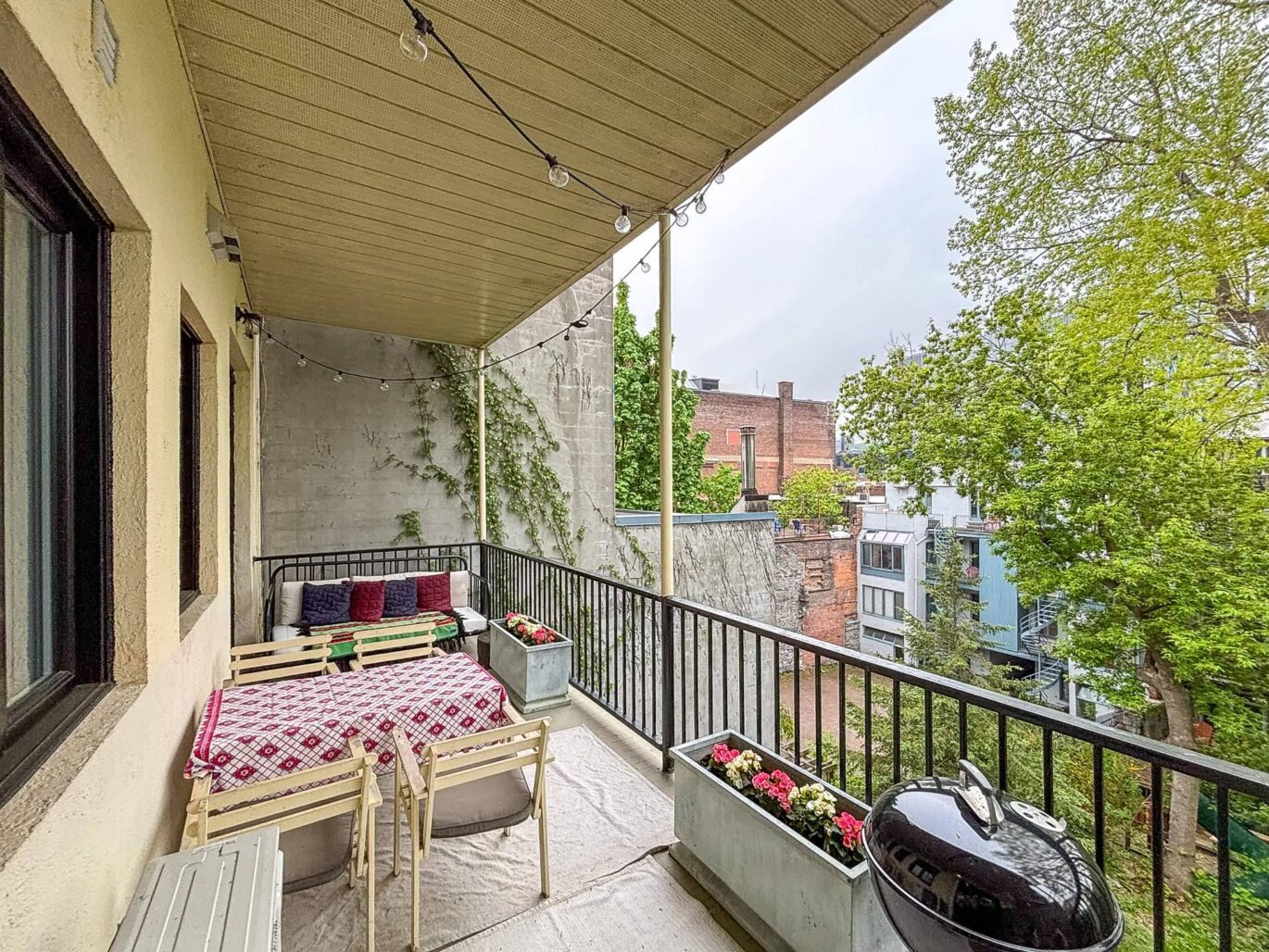 435 Rue Notre-Dame E. #3 ET 4  Montréal (Ville-Marie) (Montréal)