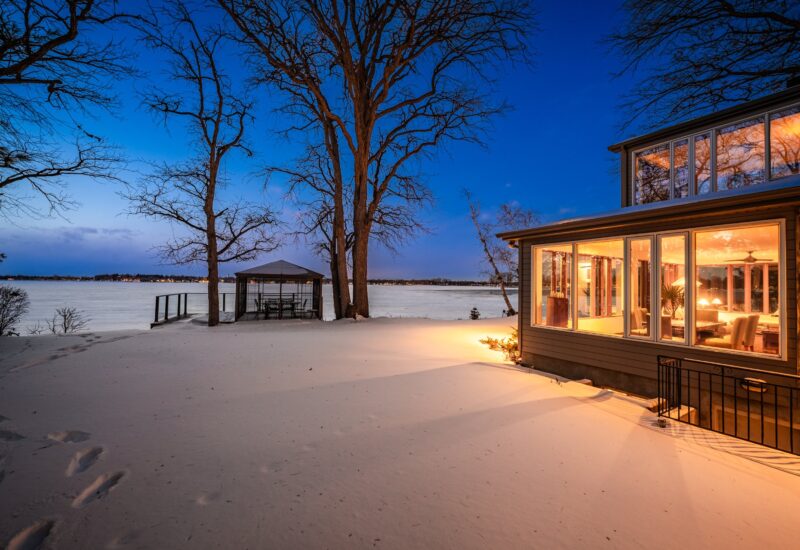 2211 Ch. du Bord-du-Lac  Montréal (L&rsquo;Île-Bizard/Sainte-Geneviève) (Montréal)