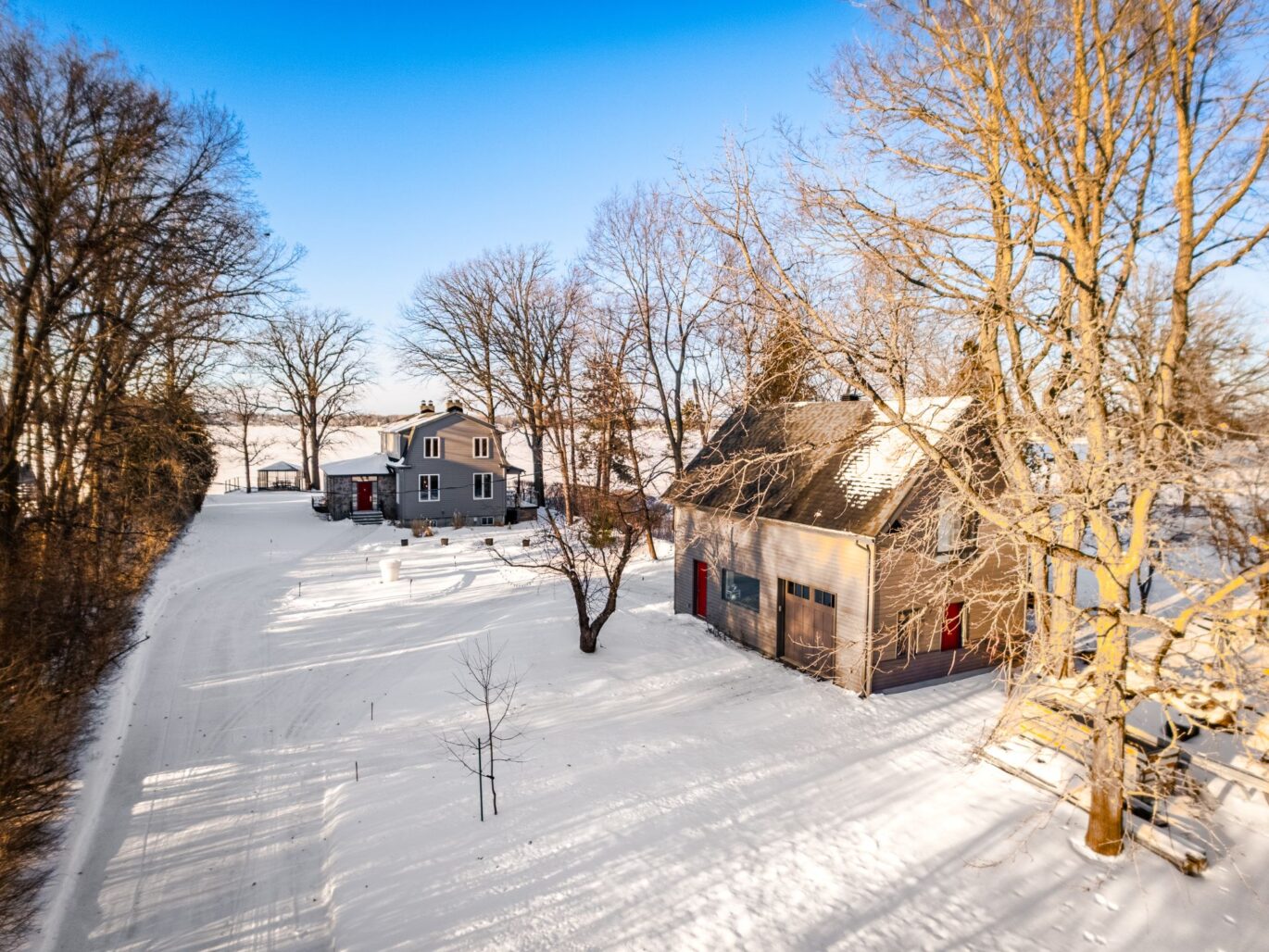 2211 Ch. du Bord-du-Lac  Montréal (L&rsquo;Île-Bizard/Sainte-Geneviève) (Montréal)