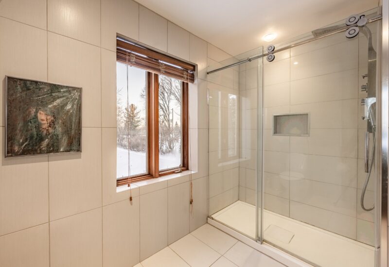 2211 Ch. du Bord-du-Lac  Montréal (L&rsquo;Île-Bizard/Sainte-Geneviève) (Montréal)