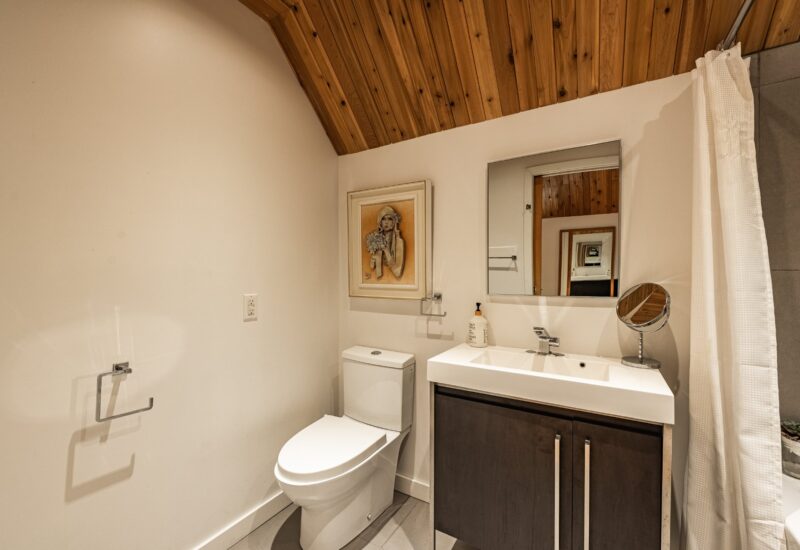 2211 Ch. du Bord-du-Lac  Montréal (L&rsquo;Île-Bizard/Sainte-Geneviève) (Montréal)