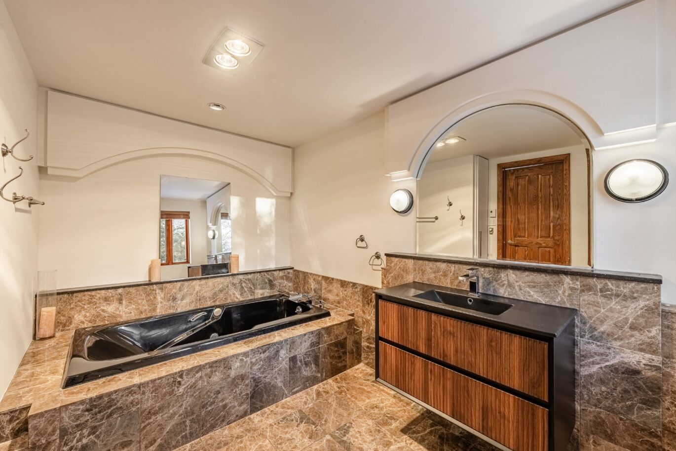 2211 Ch. du Bord-du-Lac  Montréal (L&rsquo;Île-Bizard/Sainte-Geneviève) (Montréal)