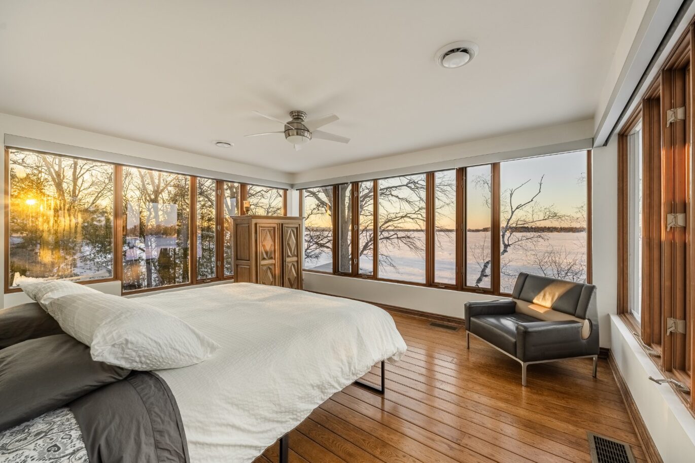 2211 Ch. du Bord-du-Lac  Montréal (L&rsquo;Île-Bizard/Sainte-Geneviève) (Montréal)