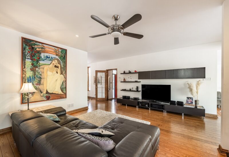 2211 Ch. du Bord-du-Lac  Montréal (L&rsquo;Île-Bizard/Sainte-Geneviève) (Montréal)