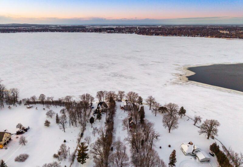 2211 Ch. du Bord-du-Lac  Montréal (L&rsquo;Île-Bizard/Sainte-Geneviève) (Montréal)