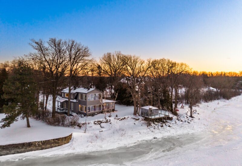2211 Ch. du Bord-du-Lac  Montréal (L&rsquo;Île-Bizard/Sainte-Geneviève) (Montréal)