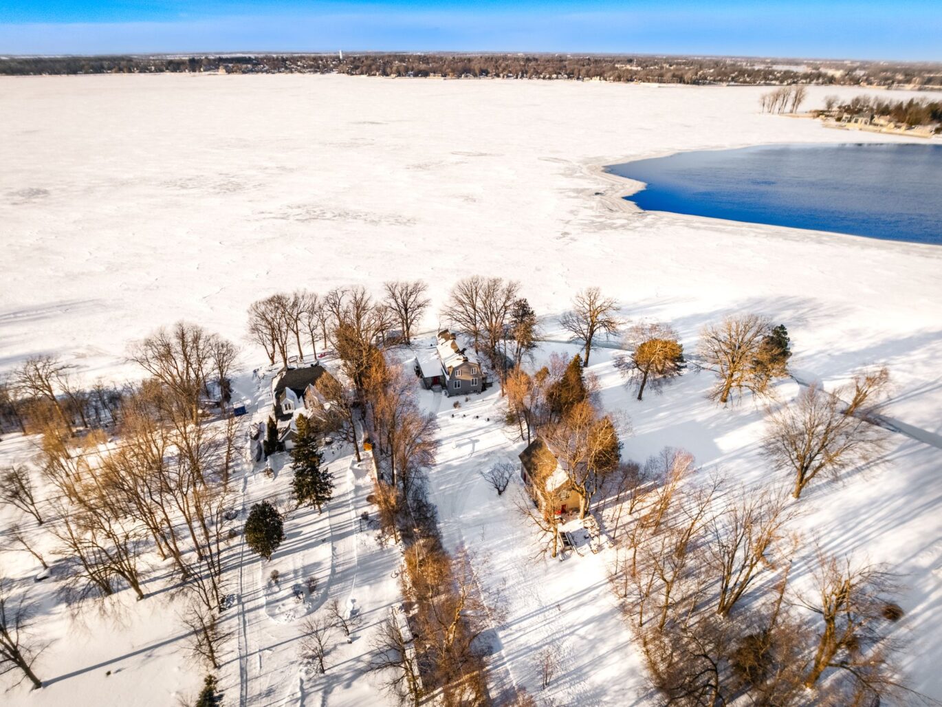 2211 Ch. du Bord-du-Lac  Montréal (L&rsquo;Île-Bizard/Sainte-Geneviève) (Montréal)