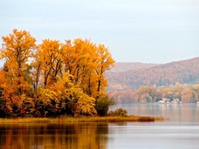 2211 Ch. du Bord-du-Lac  Montréal (L&rsquo;Île-Bizard/Sainte-Geneviève) (Montréal)