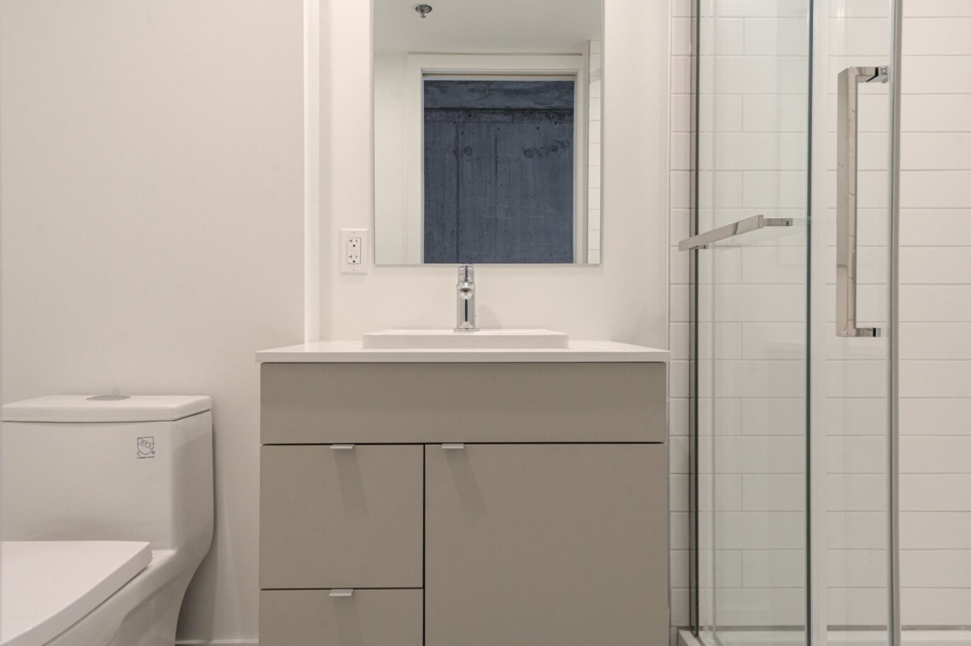 1 Av. Viger O. #813  Montréal (Ville-Marie) (Montréal)