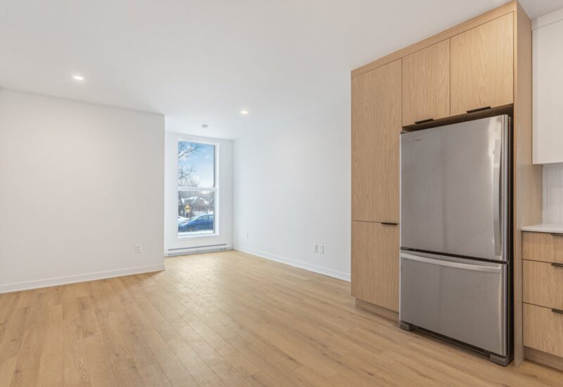 6785 Boul. De La Vérendrye  Montréal (Le Sud-Ouest) (Montréal)