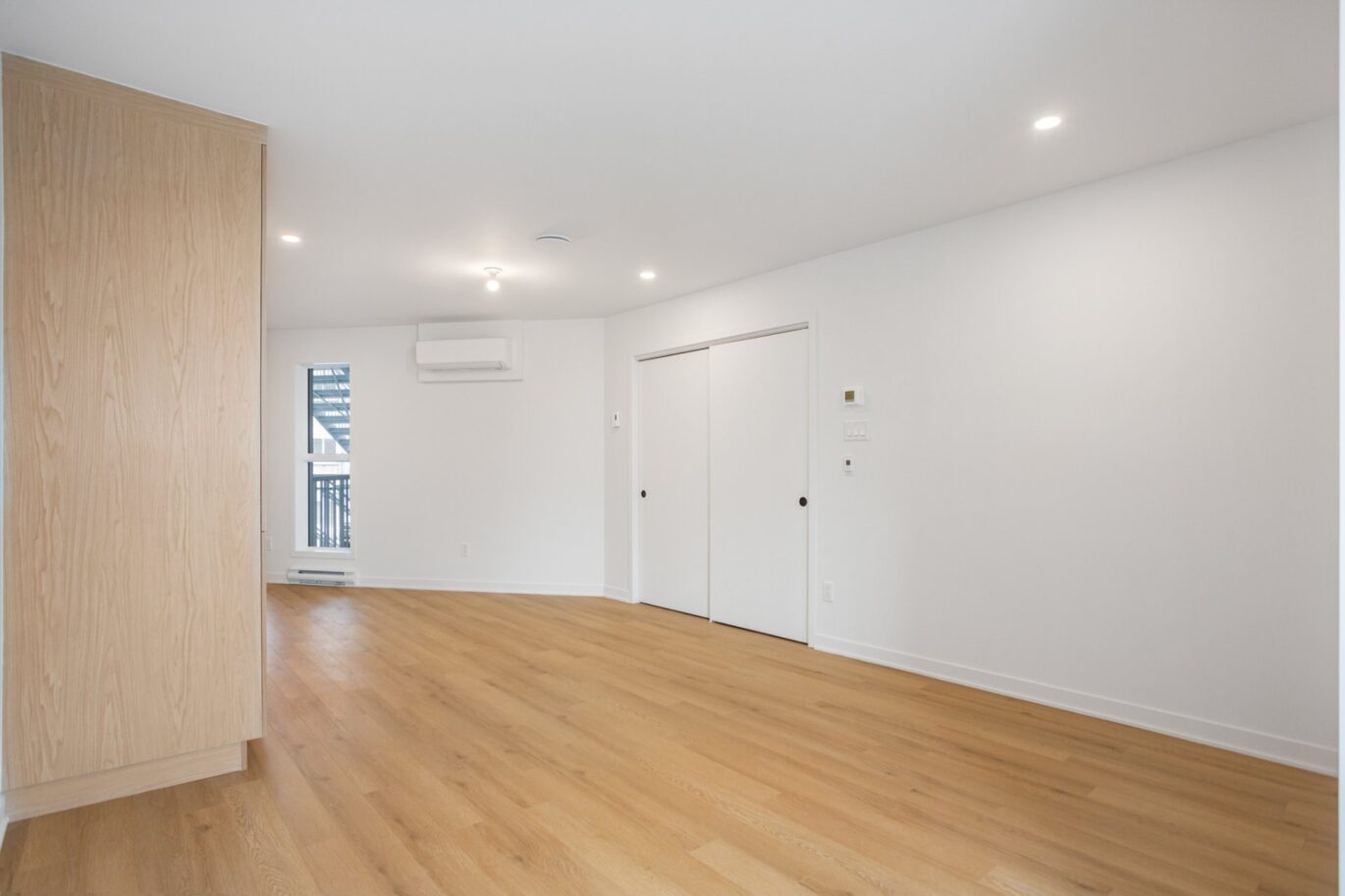 6785 Boul. De La Vérendrye  Montréal (Le Sud-Ouest) (Montréal)