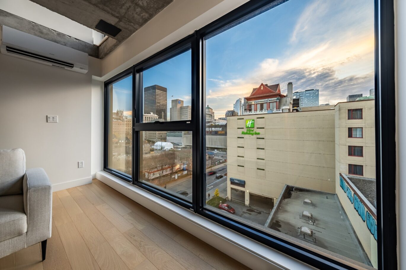 1 Av. Viger O. #801  Montréal (Ville-Marie) (Montréal)