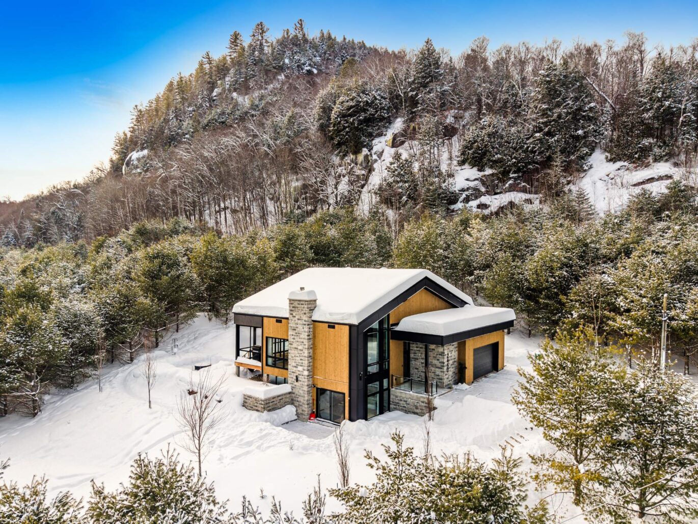 2450 Ch. de l’Étang  Sainte-Adèle (Laurentides)