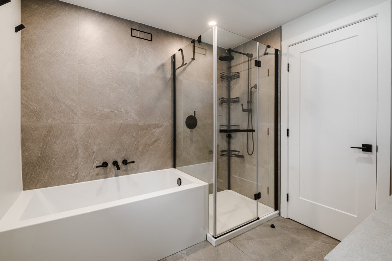 2450 Ch. de l’Étang  Sainte-Adèle (Laurentides)