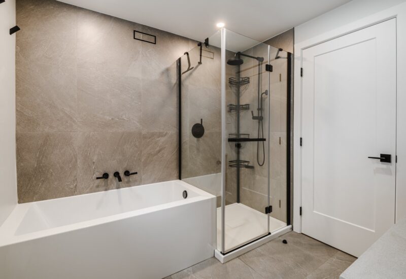 2450 Ch. de l’Étang  Sainte-Adèle (Laurentides)