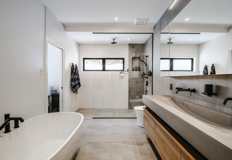 2450 Ch. de l’Étang  Sainte-Adèle (Laurentides)