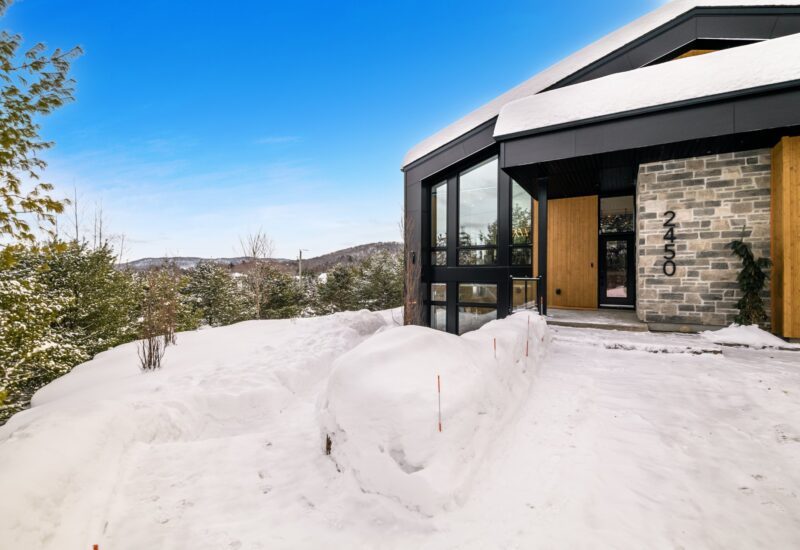 2450 Ch. de l’Étang  Sainte-Adèle (Laurentides)