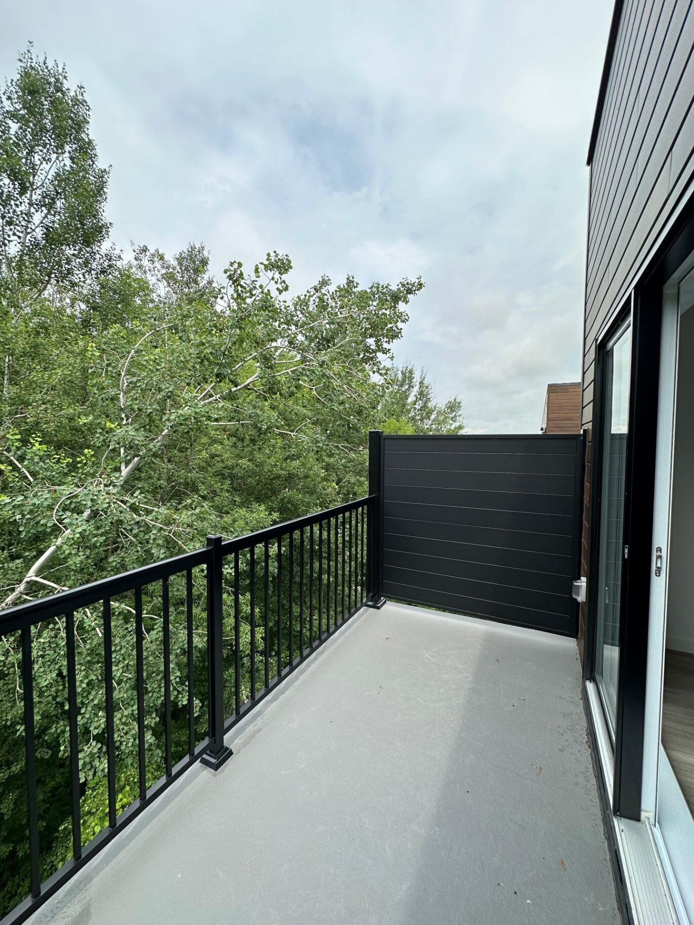 330 Mtée du Comté #405  Les Coteaux (Montérégie)