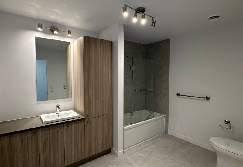 330 Mtée du Comté #405  Les Coteaux (Montérégie)