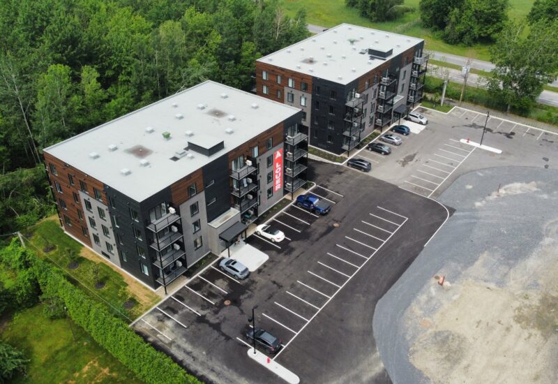 330 Mtée du Comté #405  Les Coteaux (Montérégie)