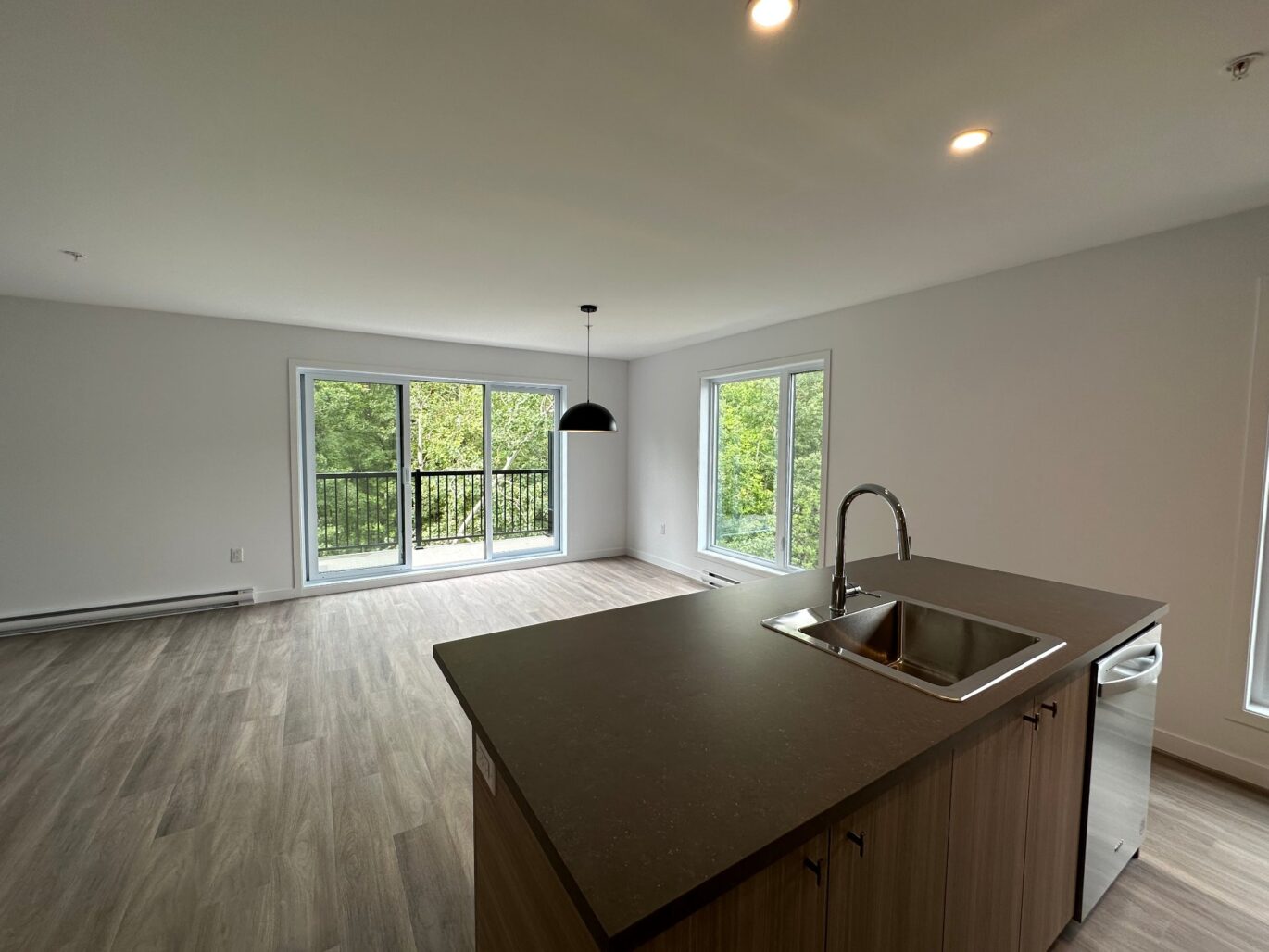 330 Mtée du Comté #405  Les Coteaux (Montérégie)