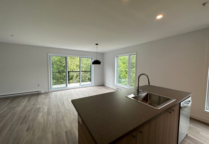 330 Mtée du Comté #405  Les Coteaux (Montérégie)