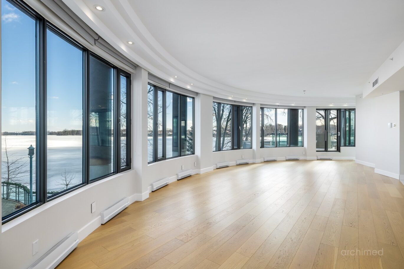 4450 Prom. Paton #114  Laval (Chomedey) (Laval)