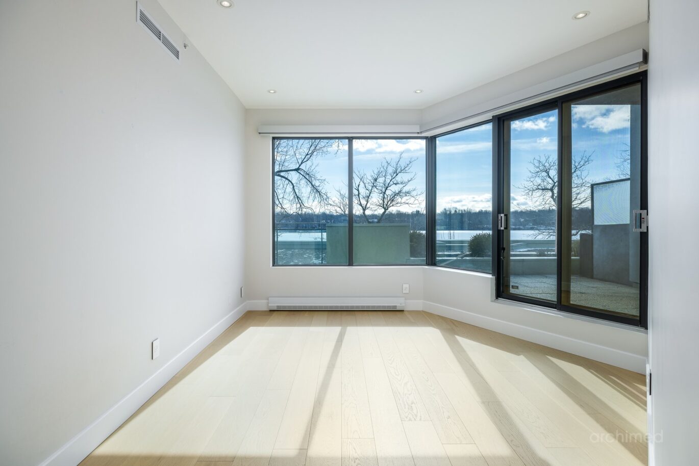 4450 Prom. Paton #114  Laval (Chomedey) (Laval)