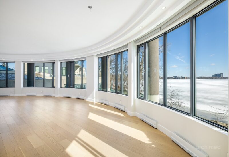 4450 Prom. Paton #114  Laval (Chomedey) (Laval)