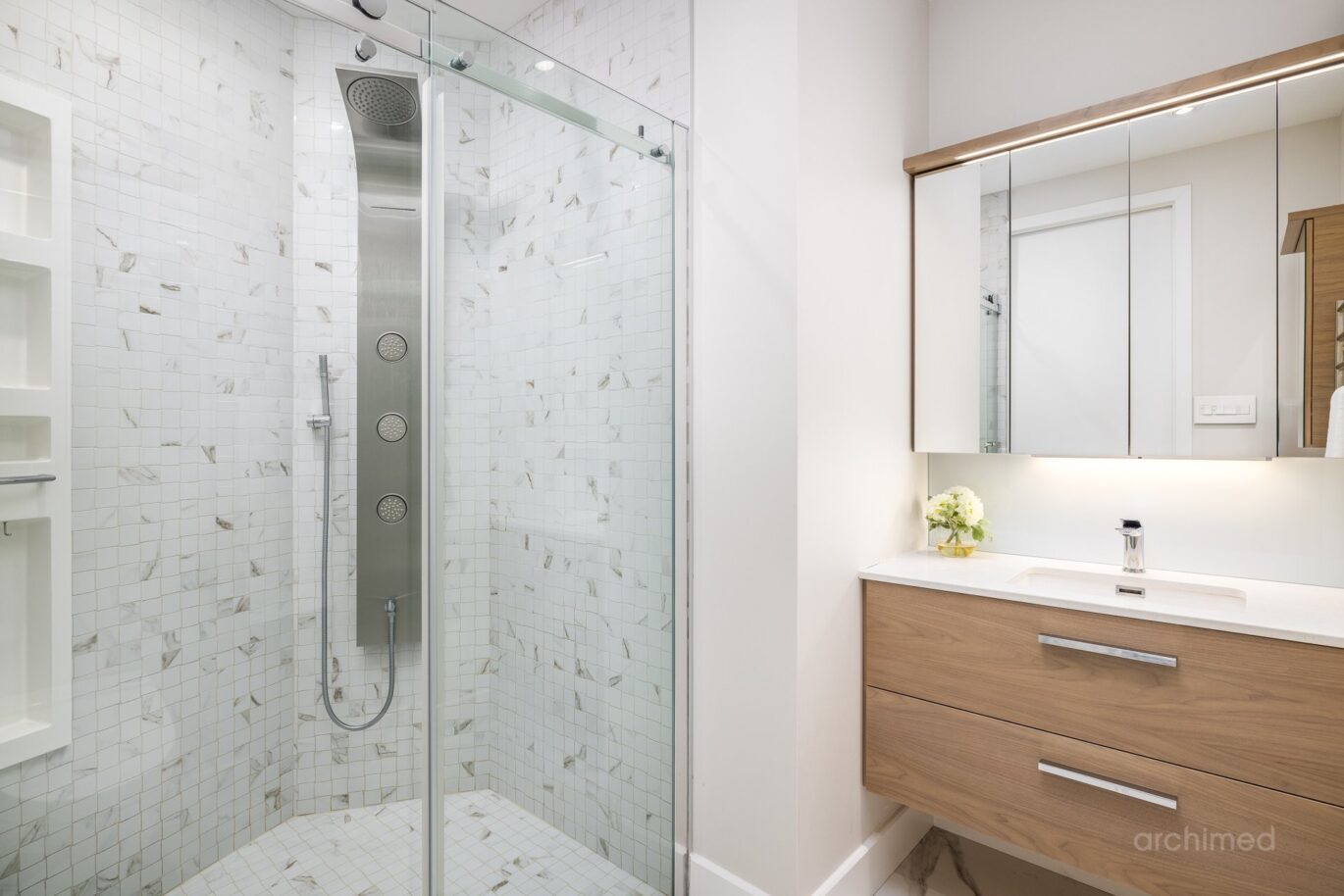 4450 Prom. Paton #114  Laval (Chomedey) (Laval)