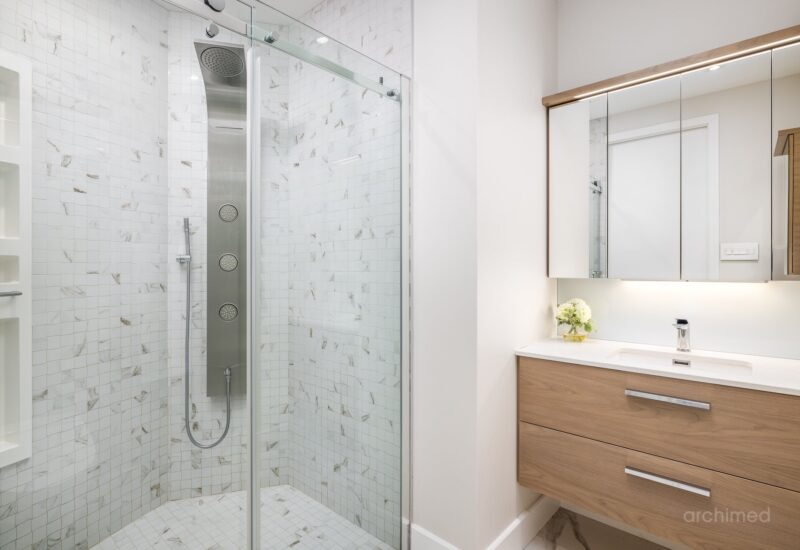 4450 Prom. Paton #114  Laval (Chomedey) (Laval)