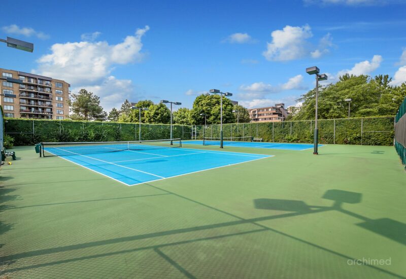 4450 Prom. Paton #114  Laval (Chomedey) (Laval)